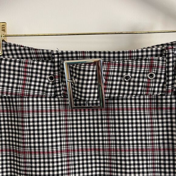 Joe Benbasset Women's Plaid Buckle Mini White Black Skirt Skort Size L - Picture 6 of 6